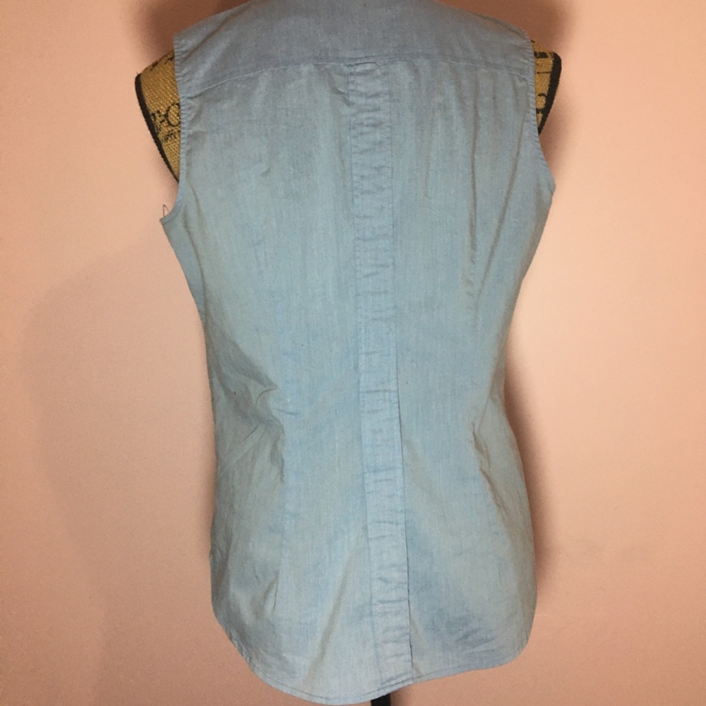 button down vest - Picture 3 of 4
